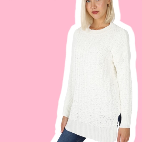 Zenana Outfitters Sweaters - Zen Laven or White LONG SLEEVE ROUND NECK SWEATER